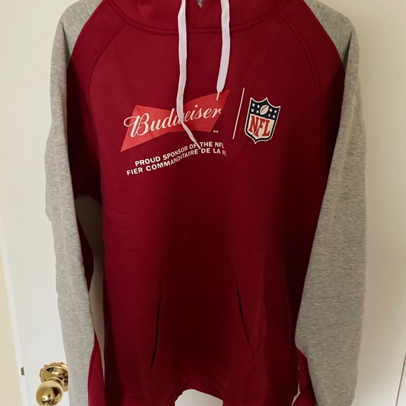 Budweiser/Bud light hoodies - Picture 3 of 6